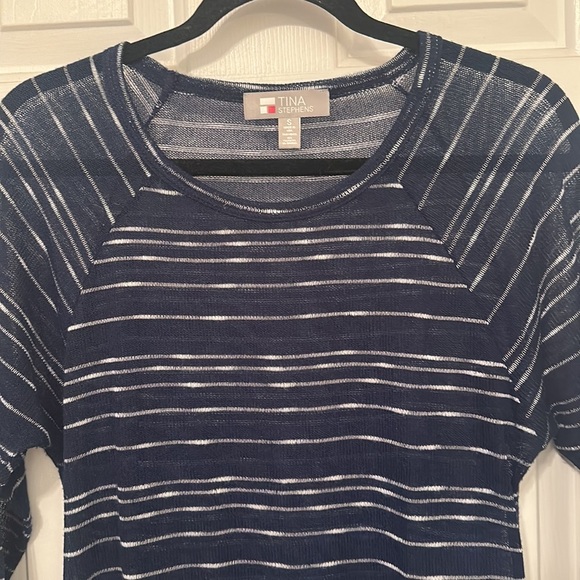 Tina stephens navy white stripe blouse lightweight medium - Picture 2 of 4